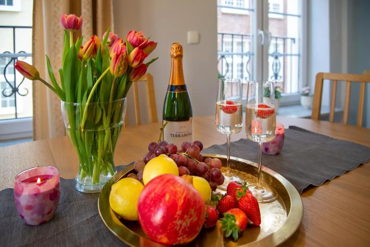 Maya'S Flats & Resorts - Staromiejski Apartments Gdansk Poland