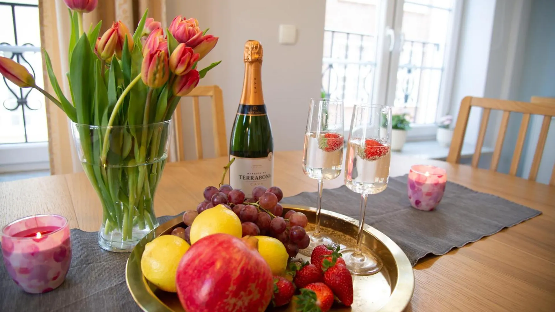 Maya'S Flats & Resorts - Staromiejski Apartments Gdansk 0*,  Poland